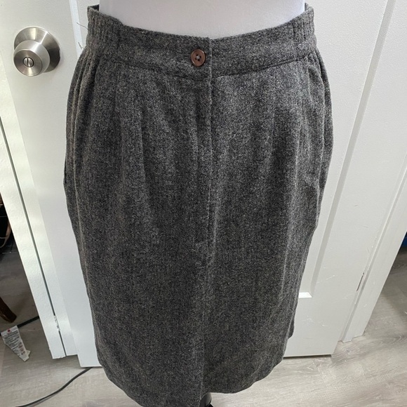 Vintage fully lined wool blend charcoal gray midi pencil skirt by Sag Harbor 10 - Picture 12 of 12
